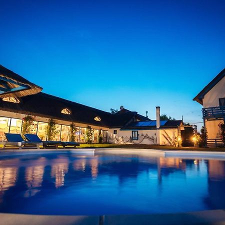 Pension Sharaiman Dunavăţu de Jos Exteriör bild